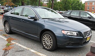 330px-07-Volvo-S80-3.2