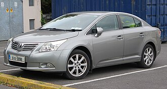 330px-2011_Toyota_Avensis_in_Aspen_Grey,_front_left,_06-06-2025