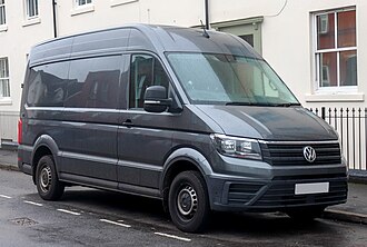 330px-2017_Volkswagen_Crafter_CR35_Trendline_TD_2.0_Front
