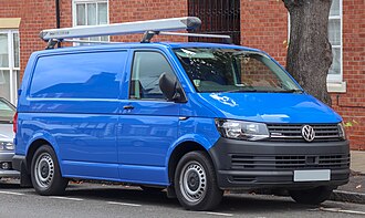 330px-2017_Volkswagen_Transporter_BlueMotion