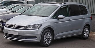 330px-2018_Volkswagen_Touran_1.6
