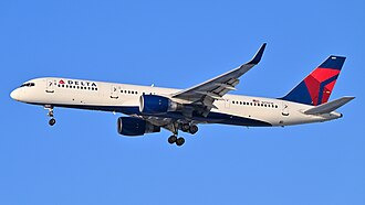 330px-Delta_757-200_N713TW_on_final_approach_to_Boston_Dec_2024_2