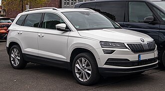 330px-Skoda_Karoq_–_f_18042025