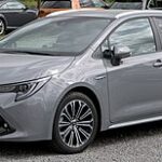 330px-Toyota_Corolla_Touring_Sports_Hybrid_(E210)_IMG_2661