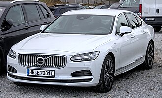 330px-Volvo_S90_T8_(SPA)_Facelift_IMG_5692