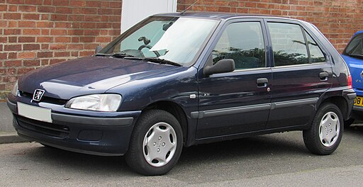 512px-2001_Peugeot_106_XN_Zest_2_1.1_Front