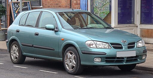512px-2003_Nissan_Almera_E_1.5_Front