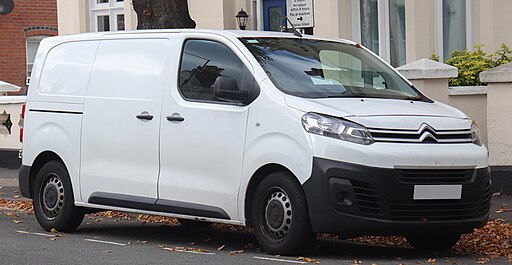 512px-2016_Citroen_Dispatch_1000_BlueHDi_X_S_1.6_Front