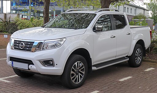 512px-2018_Nissan_Navara_Tekna_DCi_Automatic_2.3