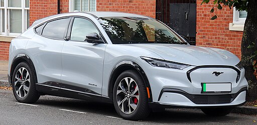 512px-2021_Ford_Mustang_Mach-E_Standard_Range_Front