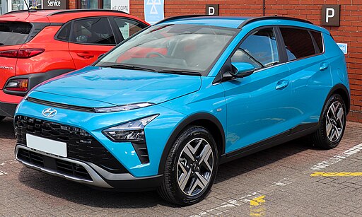 512px-2021_Hyundai_Bayon_Premium_T-GDi_MHEV_1.0_(1)