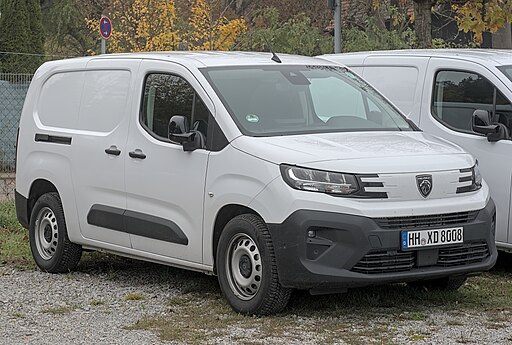 512px-2024_Peugeot_Partner_Mk3_DSC_3755