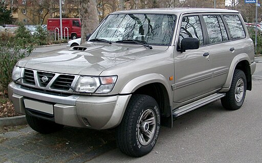 512px-Nissan_Patrol_front_20080227