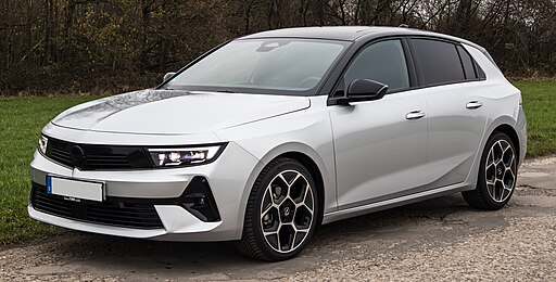 512px-Opel_Astra_1.2_Turbo_Ultimate_(L)_–_f_13122024