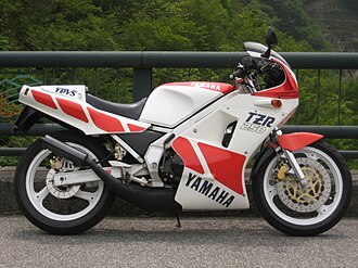 YAMAHA_TZR250_1986